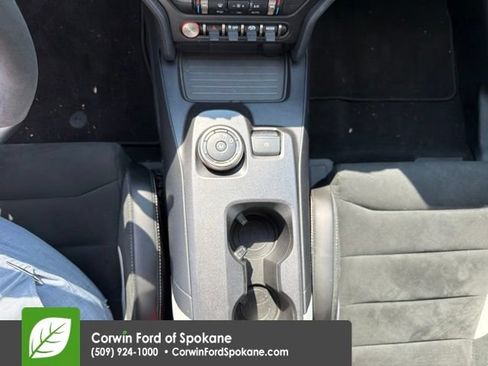 Used 2022 Ford Mustang Shelby GT500 w/ Technology Package RWD image 17