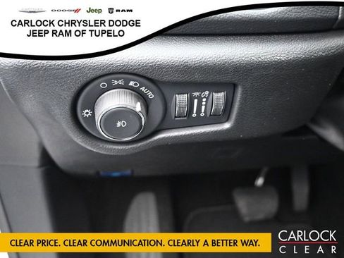 New 2026 Chrysler Pacifica Limited w/ Uconnect Theater Family Group image 15