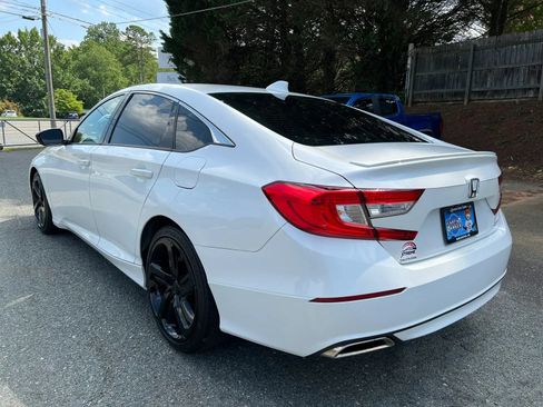 Used 2020 Honda Accord Sport image 6