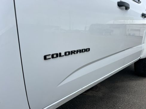 Used 2022 Chevrolet Colorado Z71 w/ Safety Package AWD/4WD image 15
