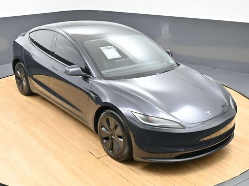 Used 2024 Tesla Model 3 Long Range AWD/4WD image 43
