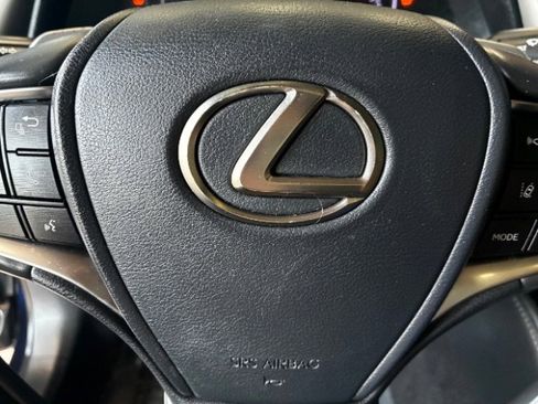 Used 2019 Lexus ES 350 w/ Premium Package FWD image 16