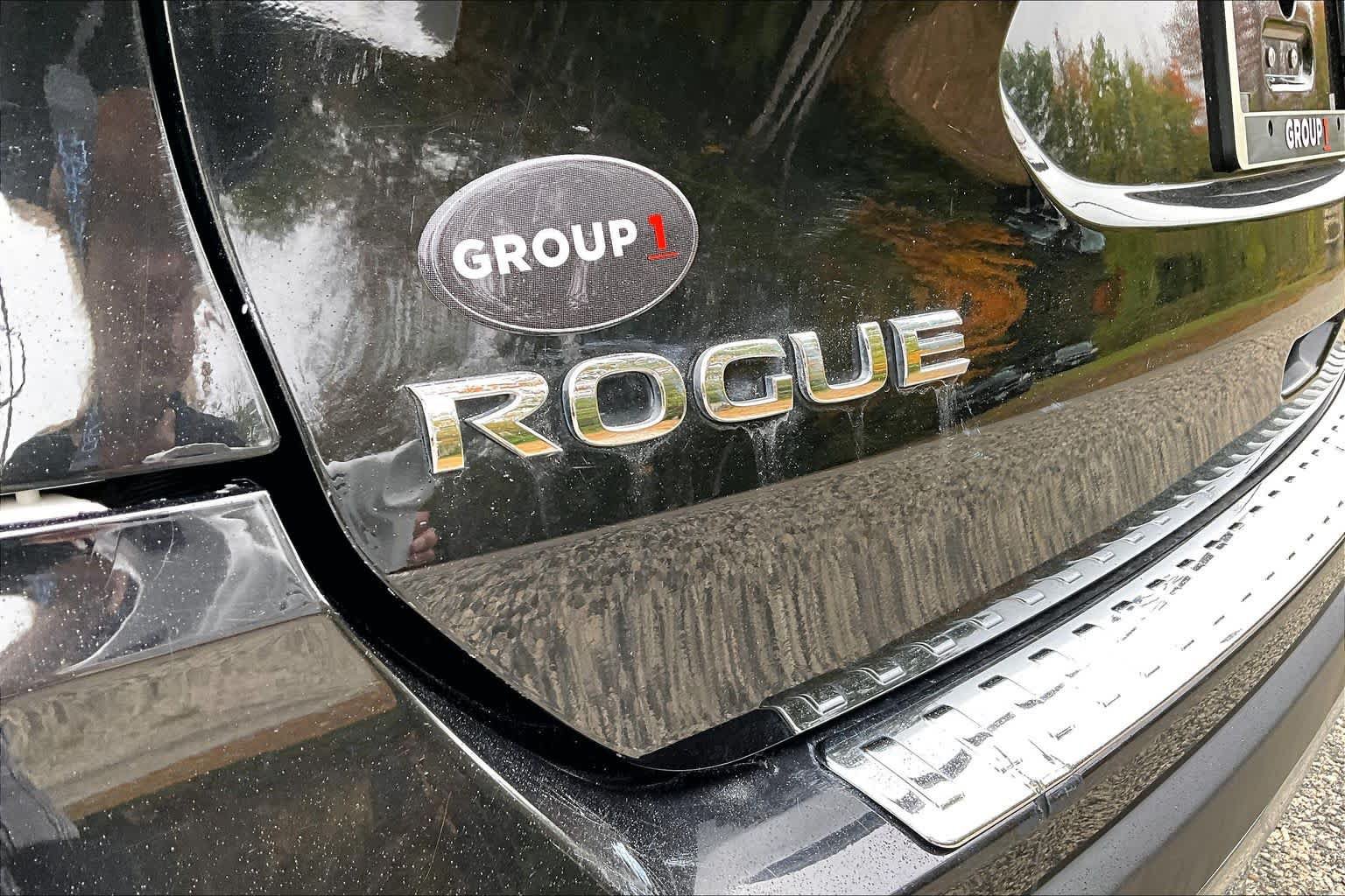 Used 2019 Nissan Rogue S AWD/4WD image 10