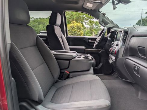 Used 2021 Chevrolet Silverado 1500 LT AWD/4WD image 27