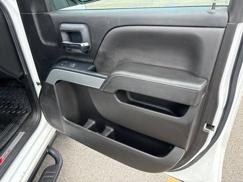 Used 2018 Chevrolet Silverado 1500 LT w/ Redline Edition AWD/4WD image 6
