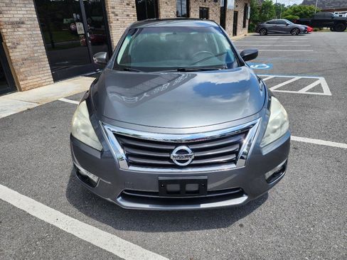 Used 2015 Nissan Altima 2.5 SV w/ Convenience Package FWD image 7