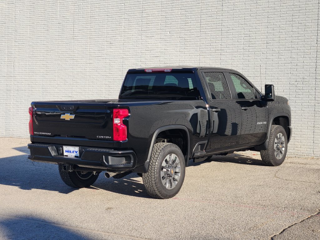 New 2026 Chevrolet Silverado 2500 Custom w/ Custom Value Package AWD/4WD image 4