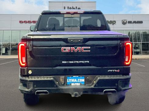 Used 2022 GMC Sierra 1500 AT4 w/ AT4 Premium Package image 5