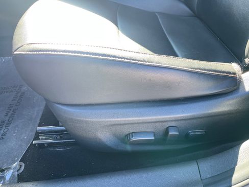 Used 2023 Nissan Sentra SR w/ SR Premium Package image 19