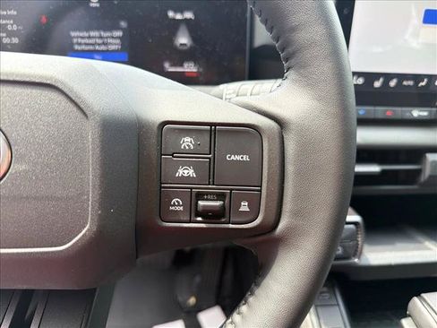 Used 2026 Toyota RAV4 SE w/ Convenience Package AWD/4WD image 16