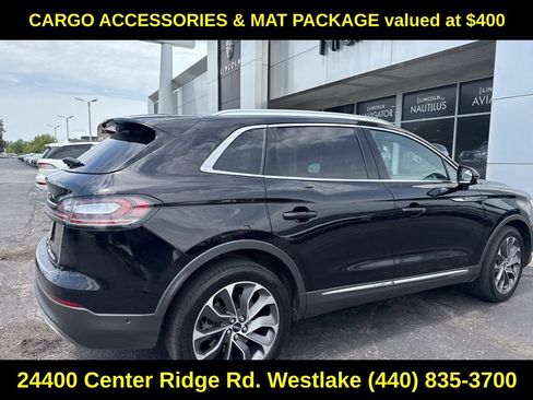 Used 2022 Lincoln Nautilus Reserve AWD/4WD image 6