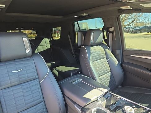 Certified 2026 Cadillac Escalade V w/ LPO, ONYX Package image 30