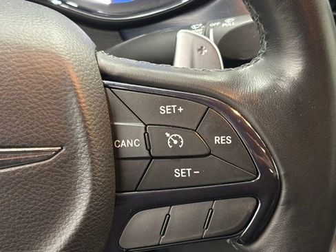 Used 2017 Hyundai Santa Fe SE FWD image 17