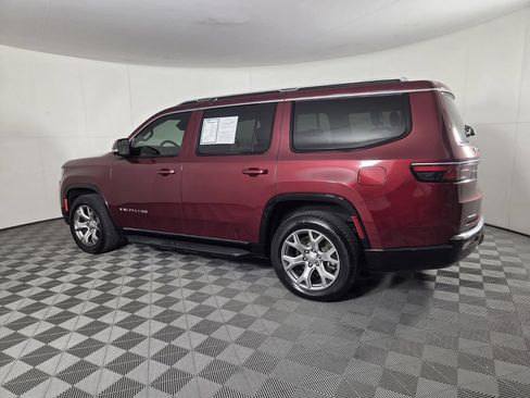 Used 2022 Jeep Wagoneer Series II AWD/4WD image 7