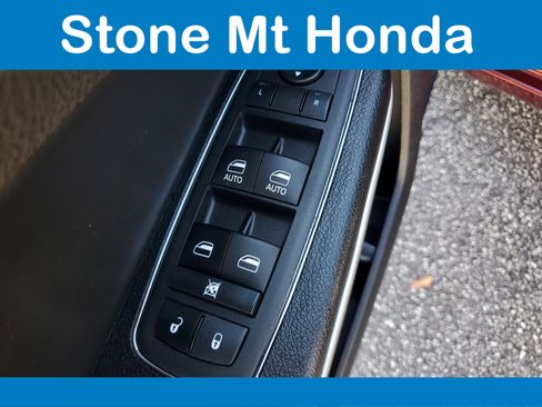 Used 2023 Chrysler 300 S image 20