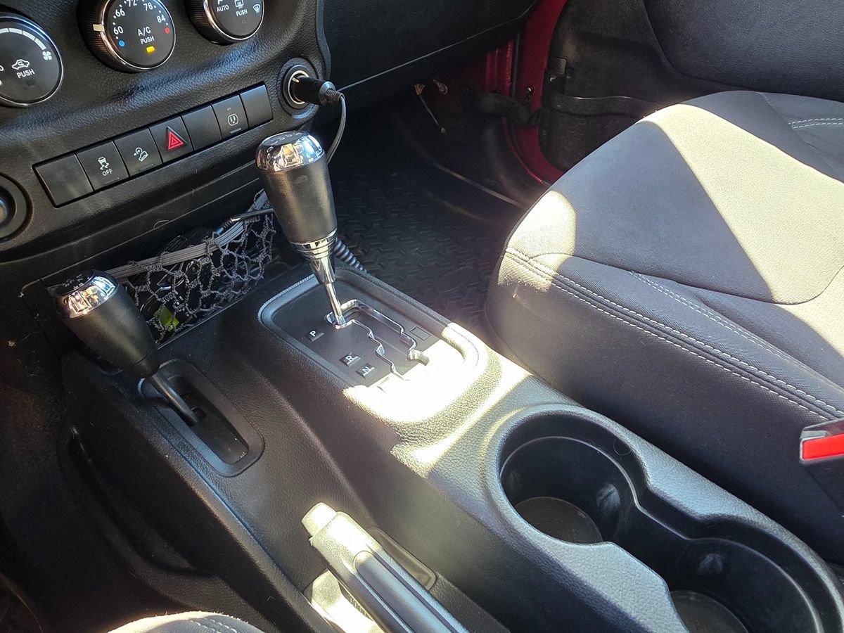 Used 2013 Jeep Wrangler Rubicon w/ PWR Convenience Group AWD/4WD image 33