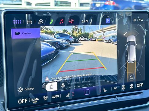 New 2026 Volkswagen Tiguan SE R-Line image 18