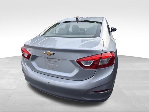 Used 2016 Chevrolet Cruze LS FWD image 3