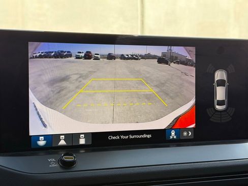 Used 2023 Honda Accord Touring image 9