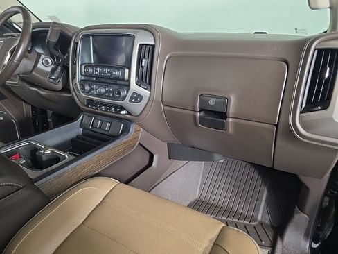 Used 2019 GMC Sierra 3500 Denali AWD/4WD image 40