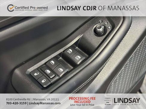 Certified 2025 Jeep Grand Cherokee Altitude AWD/4WD image 29