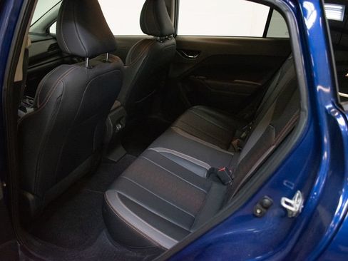 Used 2024 Subaru Crosstrek 2.5i Limited AWD/4WD image 23