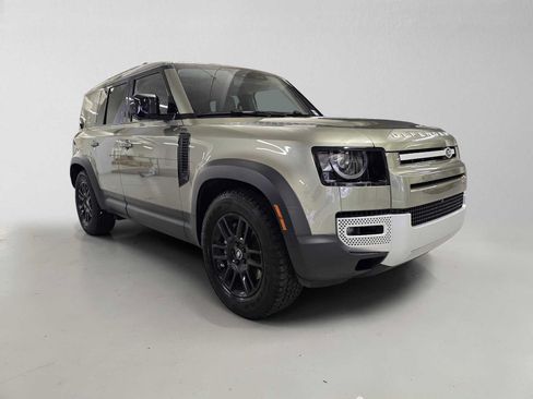 Used 2023 Land Rover Defender 110 SE AWD/4WD image 7
