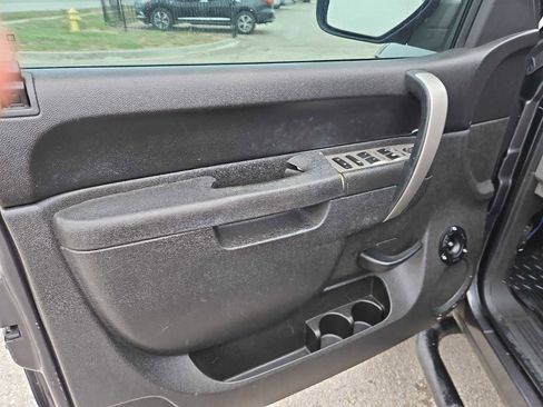 Used 2010 Chevrolet Silverado 1500 LS image 9