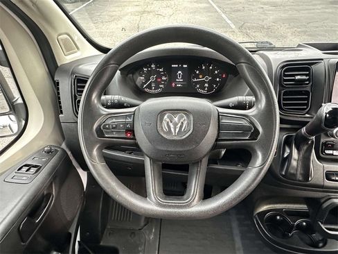 Used 2022 RAM ProMaster 2500 w/ Convenience Group image 14