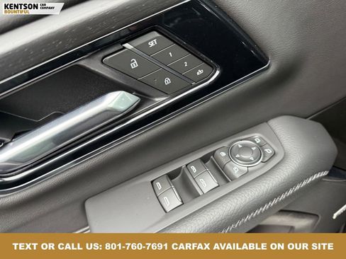 Used 2025 GMC Yukon XL Denali image 23