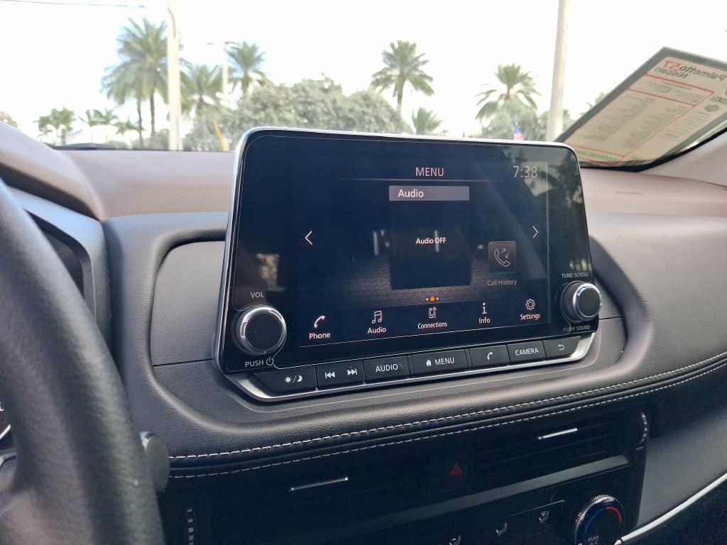 Certified 2022 Nissan Rogue S FWD image 21