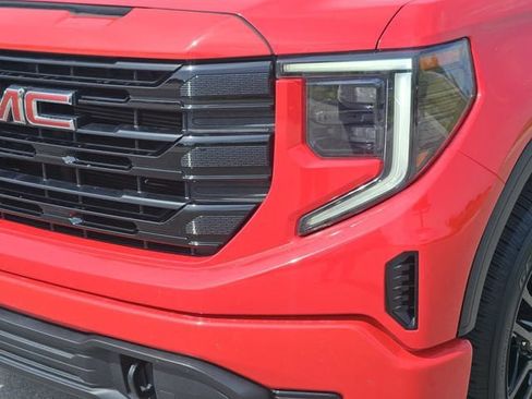 Used 2024 GMC Sierra 1500 Elevation w/ LPO, Elevation Black Package AWD/4WD image 9