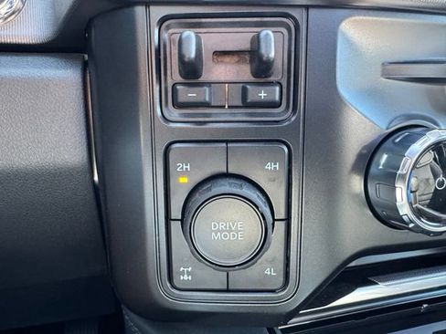 Used 2026 Ford F250 Platinum AWD/4WD image 31