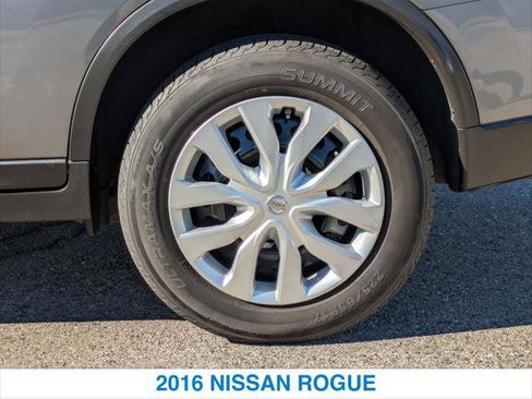 Used 2016 Nissan Rogue S image 11