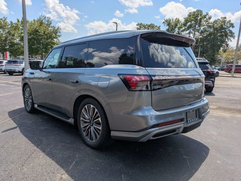 Used 2027 INFINITI QX80 Luxe w/ Cargo Package AWD/4WD image 6