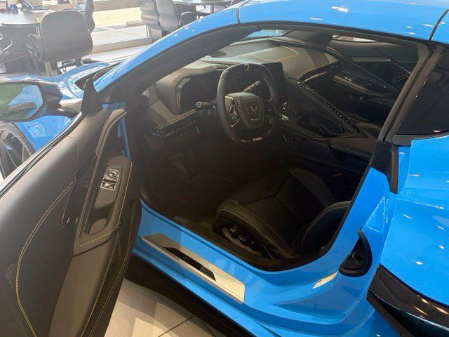Used 2025 Chevrolet Corvette E-Ray AWD/4WD image 19
