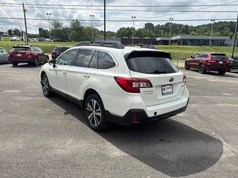 Used 2018 Subaru Outback 2.5i Limited AWD/4WD image 6