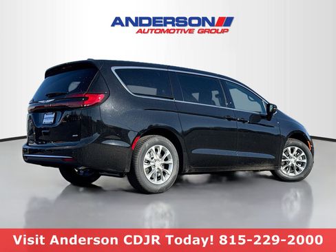 New 2026 Chrysler Pacifica Select AWD/4WD image 2