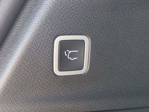 New 2026 Chrysler Pacifica Select FWD image 14