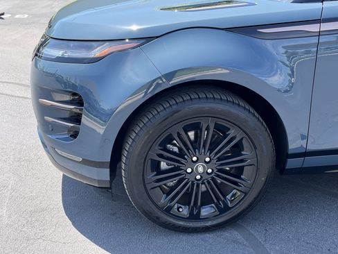 Used 2025 Land Rover Range Rover Evoque Dynamic SE image 38