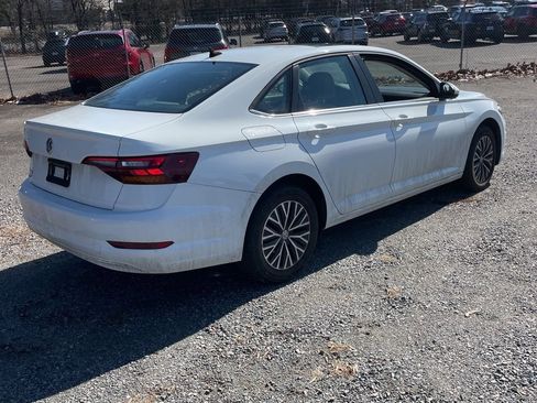 Used 2019 Volkswagen Jetta SEL image 3
