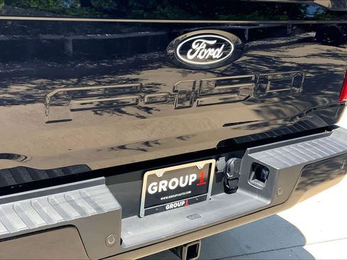 Used 2025 Ford F150 Lariat w/ FX4 Off-Road Package AWD/4WD image 31