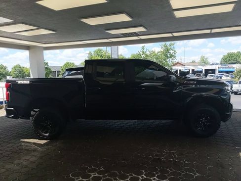 Used 2021 Chevrolet Silverado 1500 LT Trail Boss w/ Convenience Package II AWD/4WD image 5