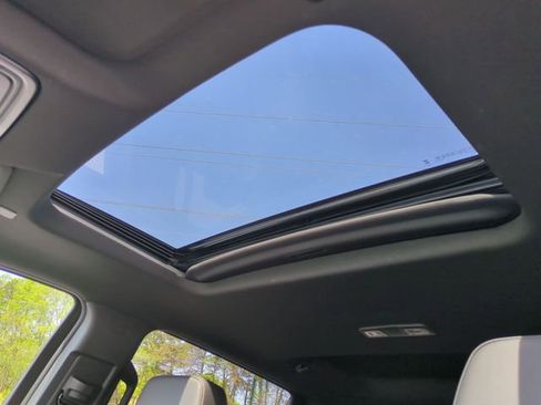 Used 2025 GMC Sierra 1500 AT4 w/ AT4 Premium Package image 27