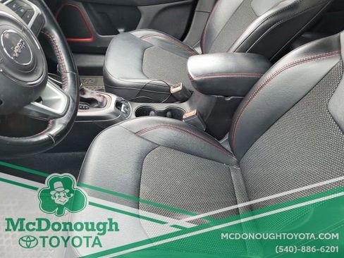 Used 2020 Jeep Compass Trailhawk w/ Cold Weather Group image 23