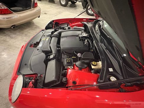 Used 2002 Ford Thunderbird Deluxe image 17