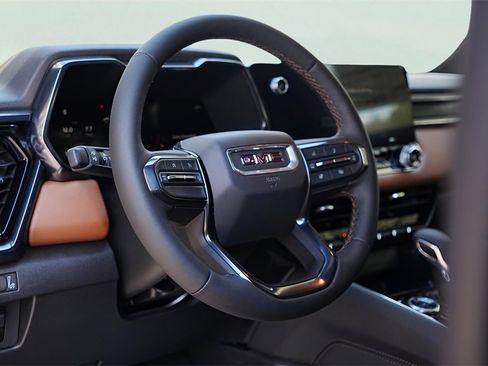 New 2026 GMC Canyon AT4 w/ Technology Plus Package image 9