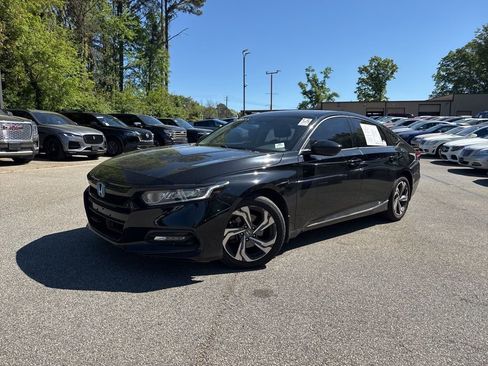 Used 2018 Honda Accord EX image 1