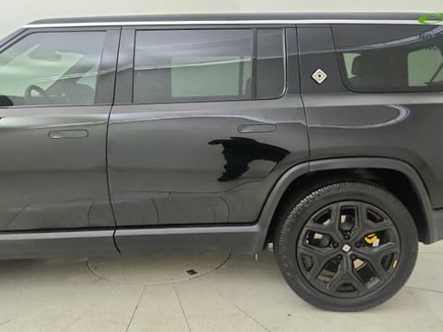 Used 2024 Rivian R1S Adventure AWD/4WD image 23