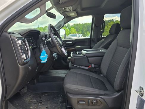 Used 2022 GMC Sierra 2500 SLE w/ SLE Convenience Package AWD/4WD image 4
